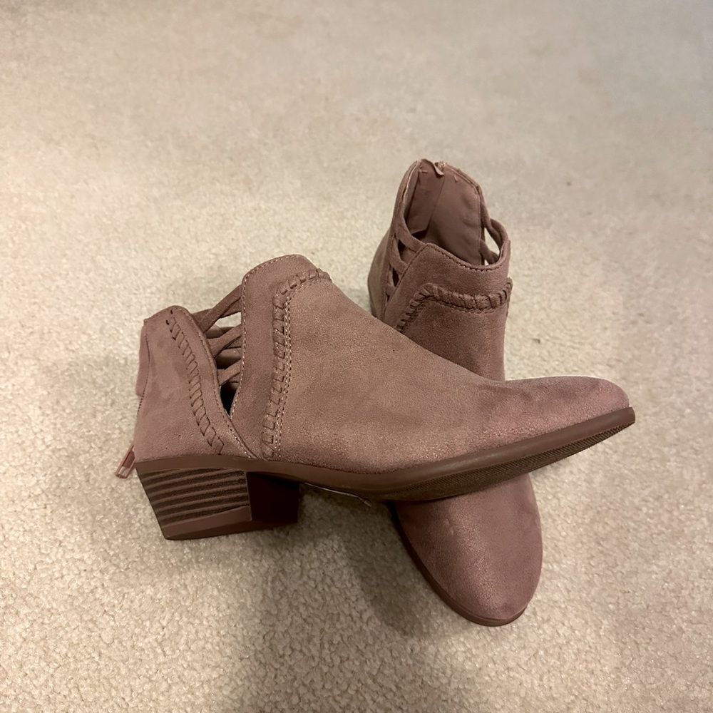 Light pink ankle booties